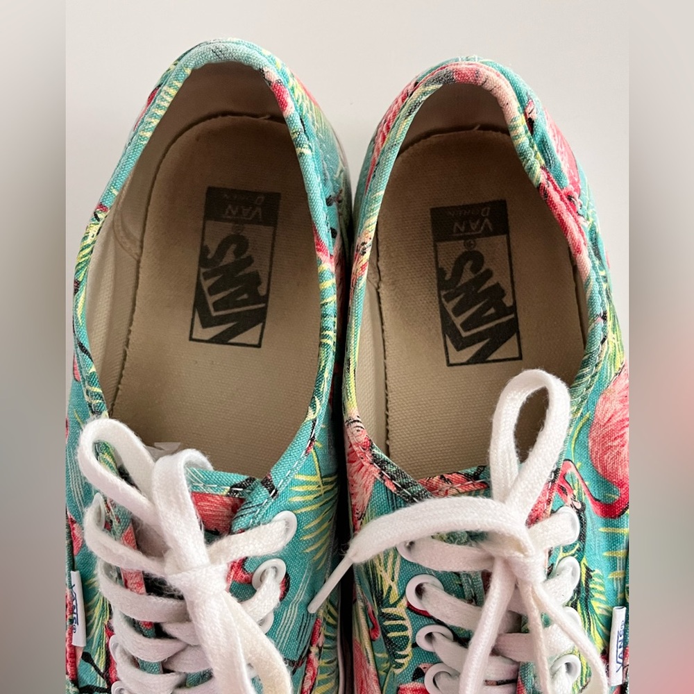Vans | 10 | Flamingo Print - image 7
